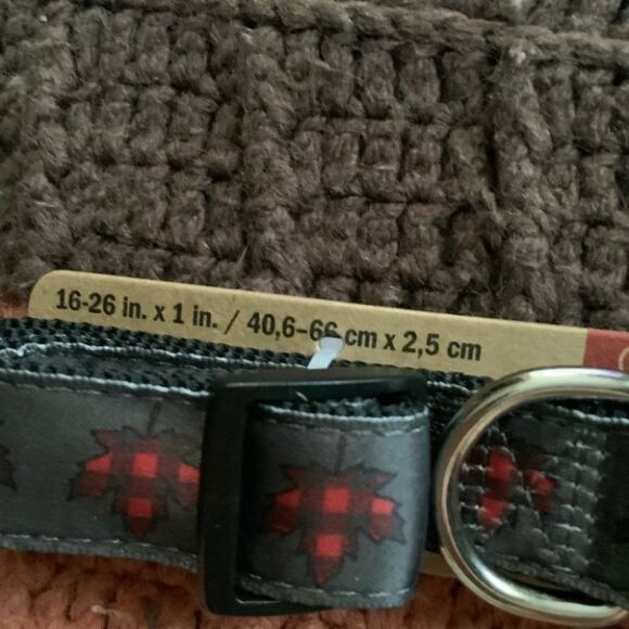Canadiana Grey Canada Maple Leaf Dog Collar Large - Picture 3 of 4